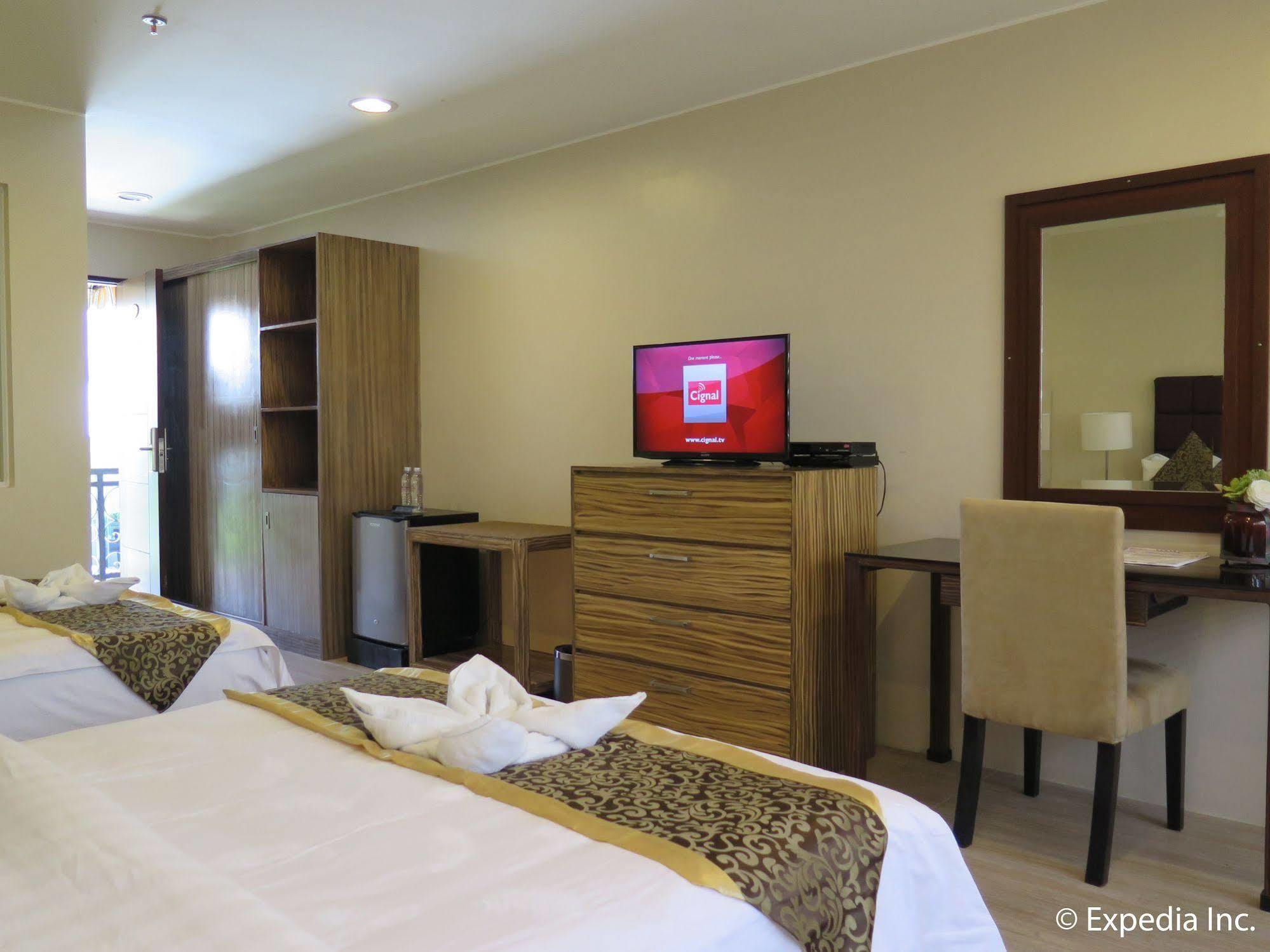 Splash Suites Hotel Tagaytay Cagayuan Εξωτερικό φωτογραφία