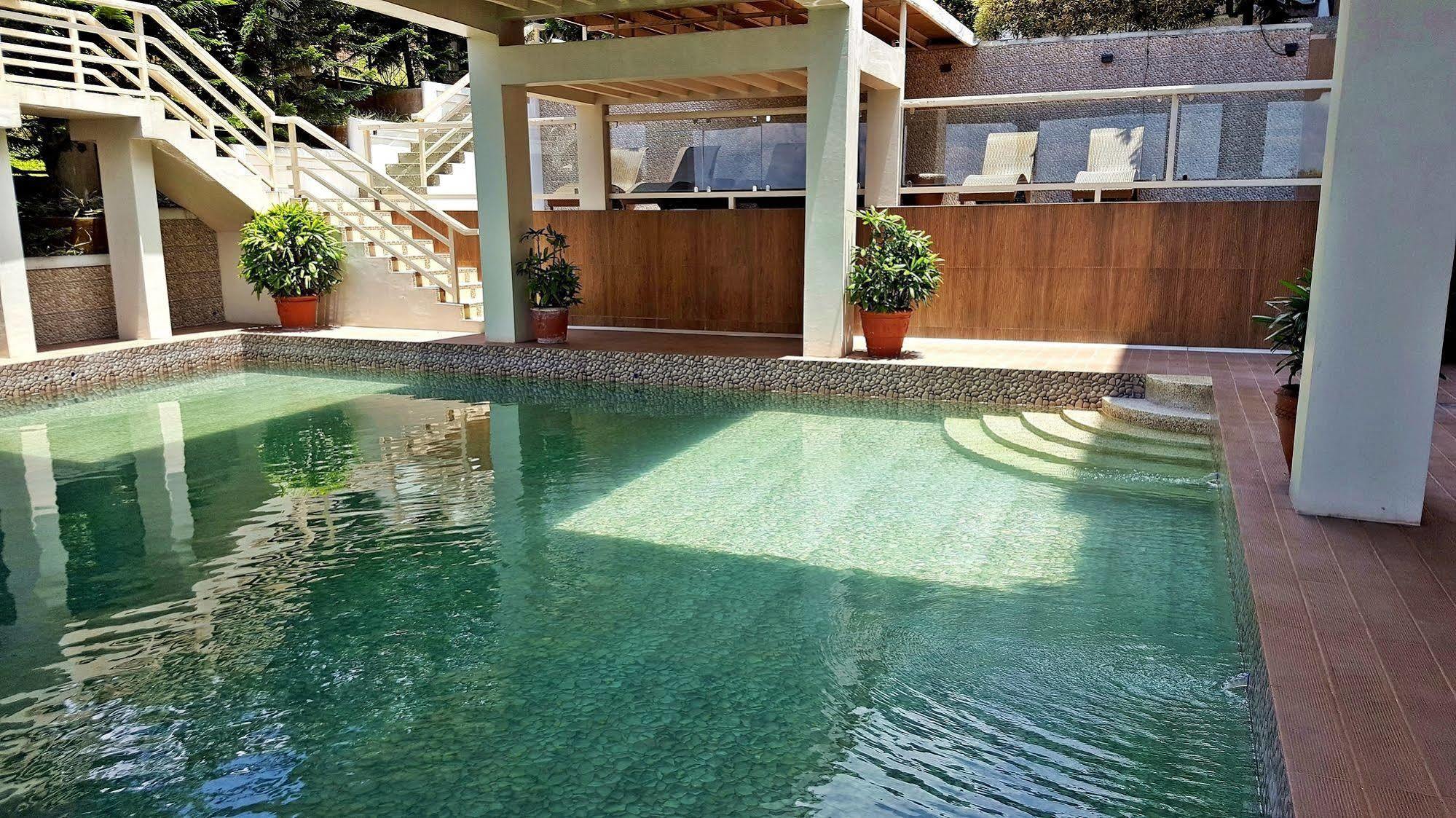 Splash Suites Hotel Tagaytay Cagayuan Εξωτερικό φωτογραφία
