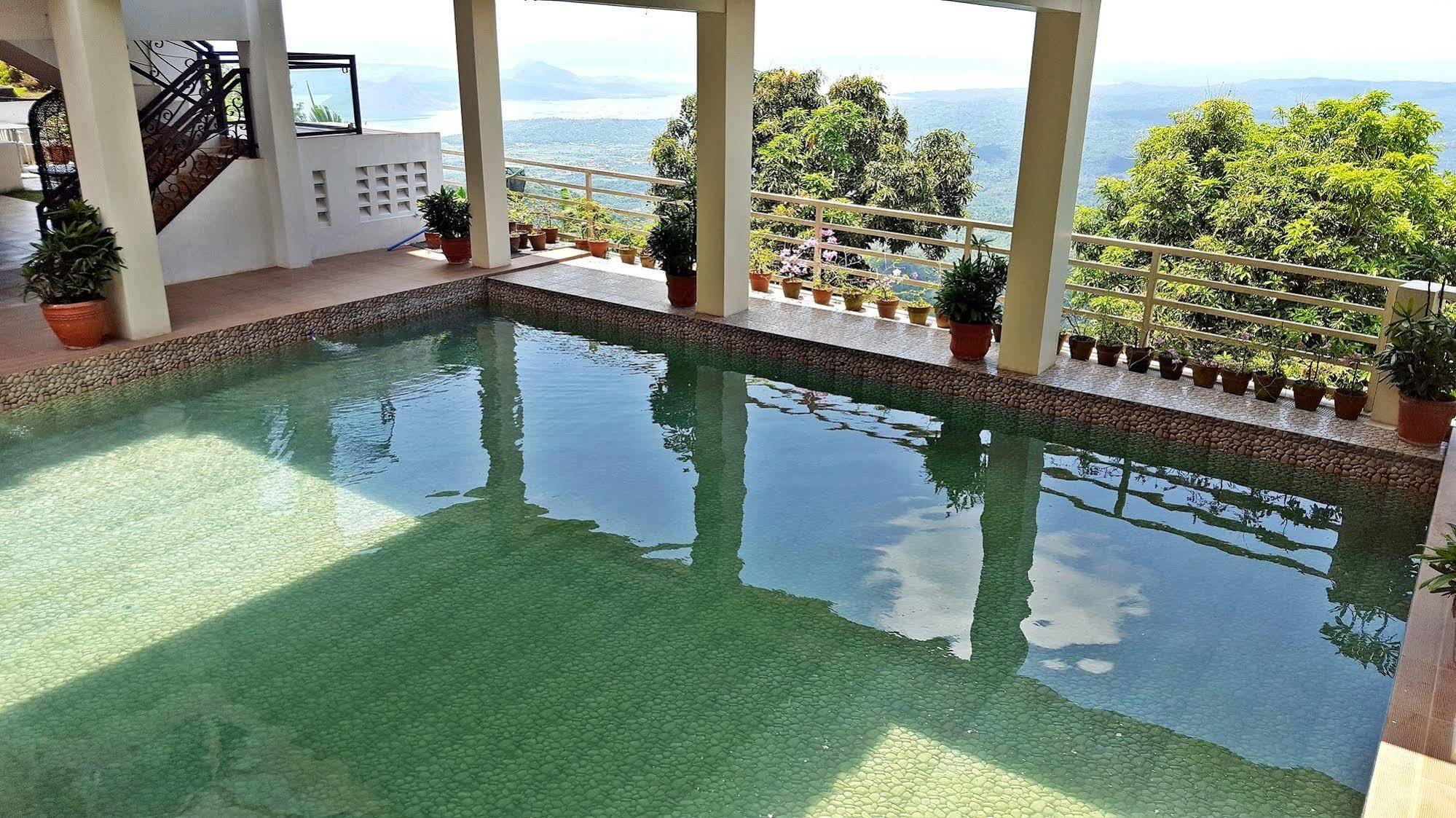 Splash Suites Hotel Tagaytay Cagayuan Εξωτερικό φωτογραφία