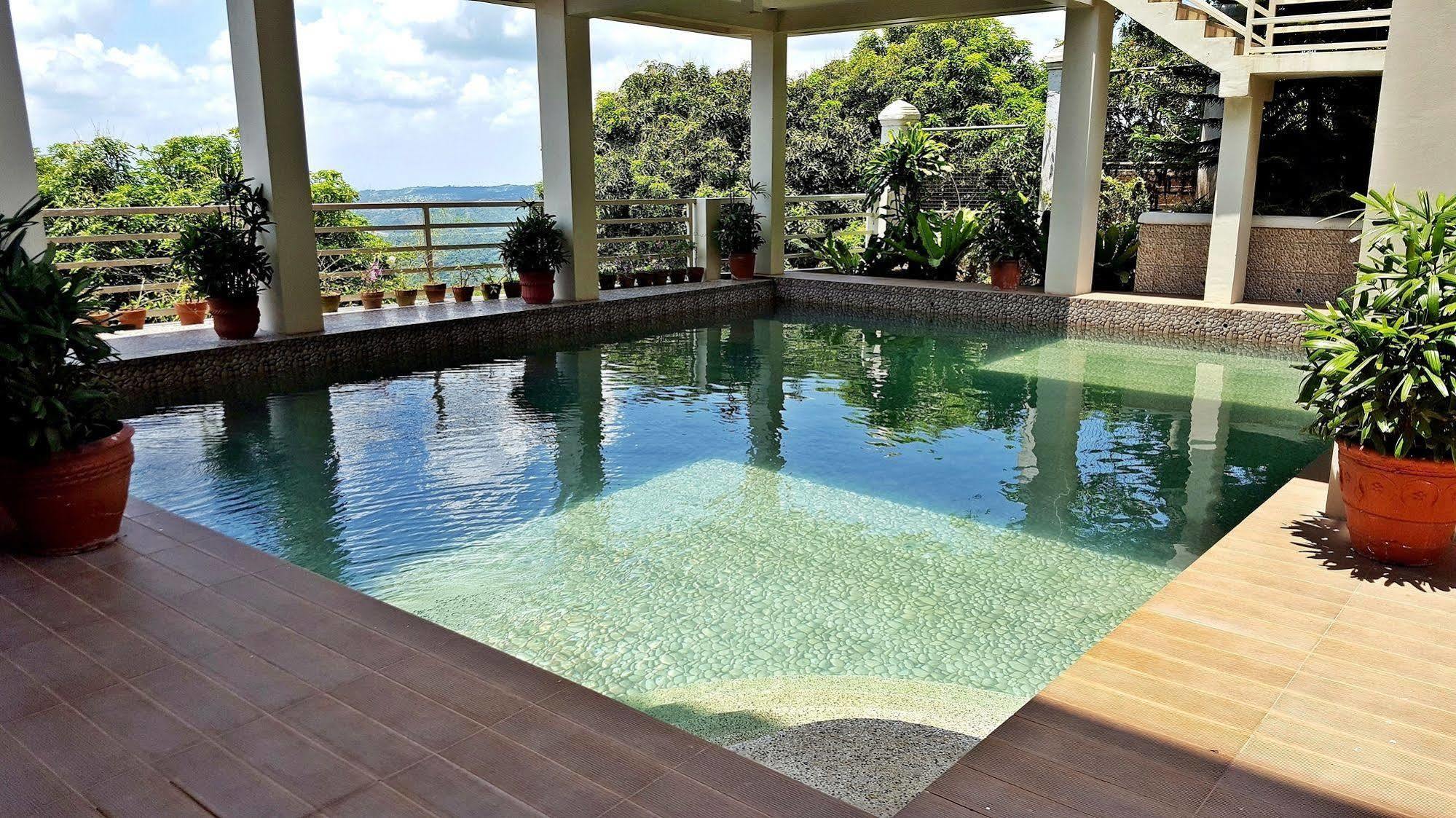 Splash Suites Hotel Tagaytay Cagayuan Εξωτερικό φωτογραφία